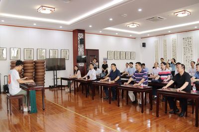 黃岡師范學(xué)院黨委書記王立兵一行來訪 共促教育文化交流新篇章